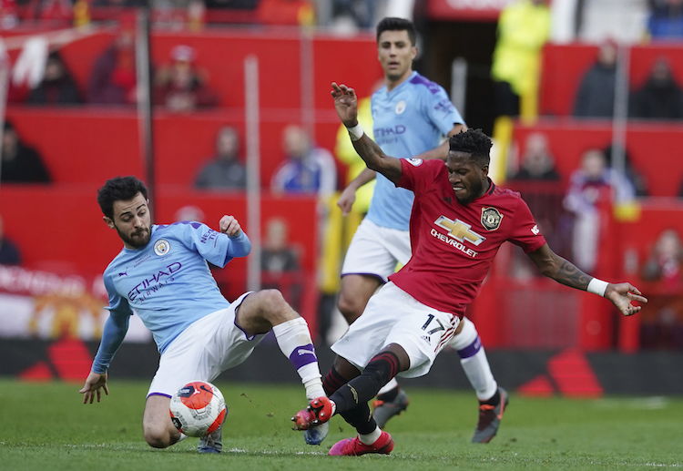 Manchester United vs Man City merupakan derby yang selalu seru.