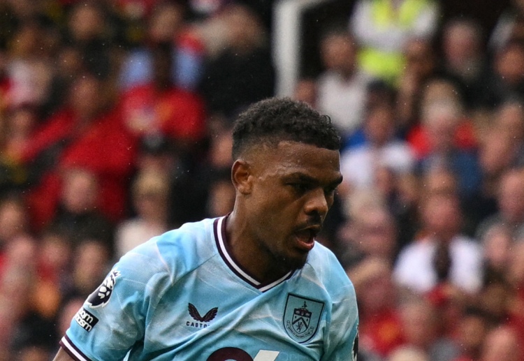 ပြန်ဆက်ရရင် ၂၀၂၀-၂၀၂၁ ဘောလုံးရာသီတုန်း ကတော့ ပရီးမီးယားလိဂ် ပွဲစဉ် ၉ မှာ တန်းတက် ကလပ် ၃ သင်း ဖြစ်တဲ့ ဝက်စ်ဘရွန်း၊ လိဒ်စ်နဲ့ ဖူလ်ဟမ်တို့ တစ်ပြိုင်နက် အနိုင်ရခဲ့တာ ဖြစ်ပါတယ်။