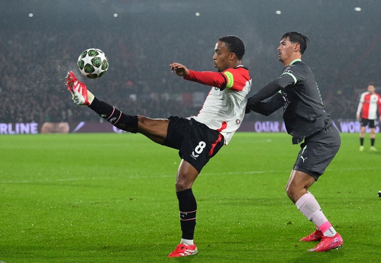 လက်ရှိမှာ ပရီးမီးယားလိဂ် ထိပ်သီး အာဆင်နယ် ကလည်း ကွင်တင် တင်ဘာရဲ့ ခြေစွမ်းကို စောင့်ကြည့်နေပါတယ်။